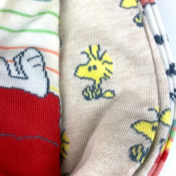 Snoopy Peanuts no show socks set of 3 Snoopy and Woodstock designs NEW - Picture 6 of 12